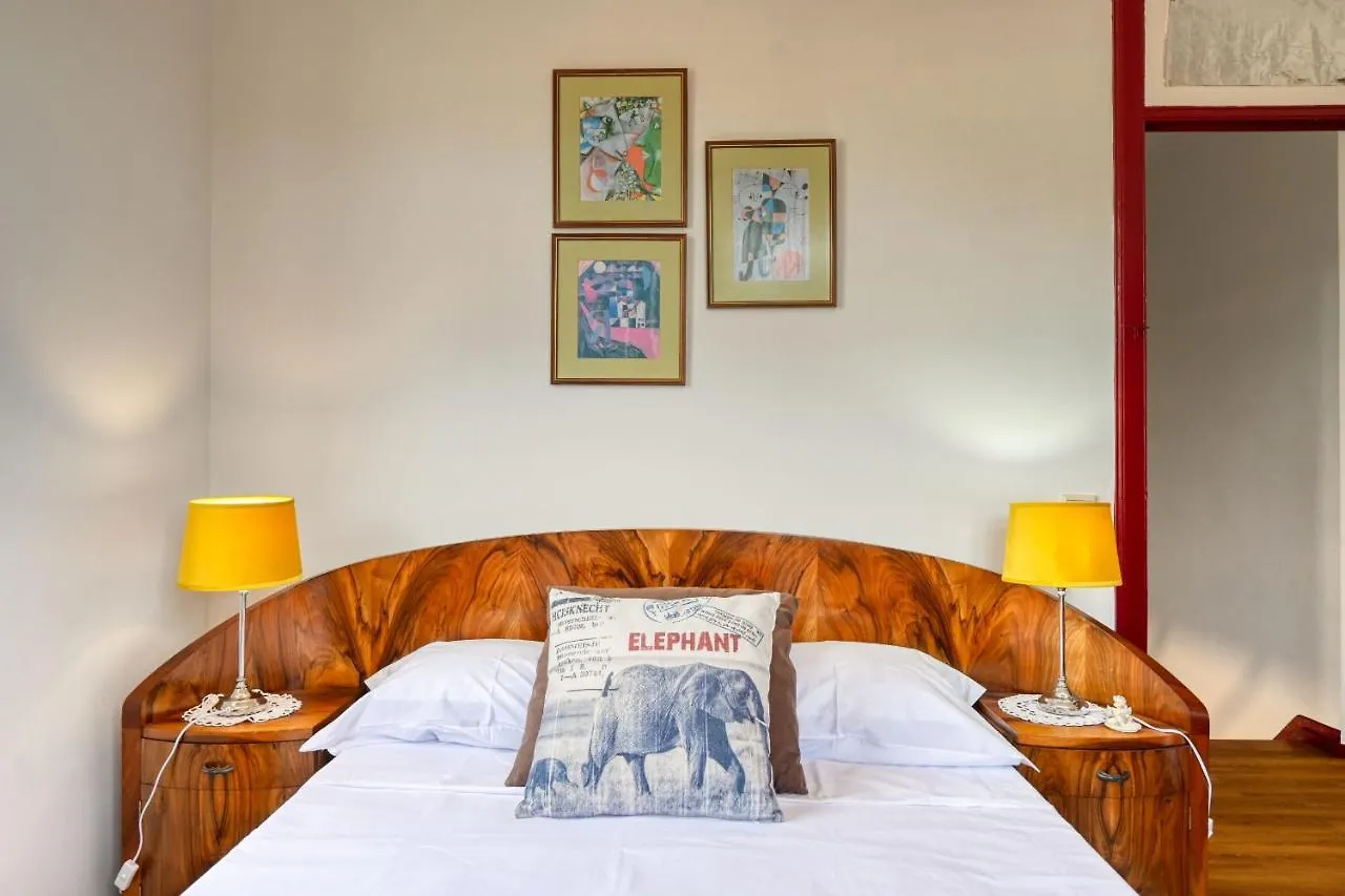 Os Ferreirinhos, A Home In Madeira Sao Jorge  Holiday home